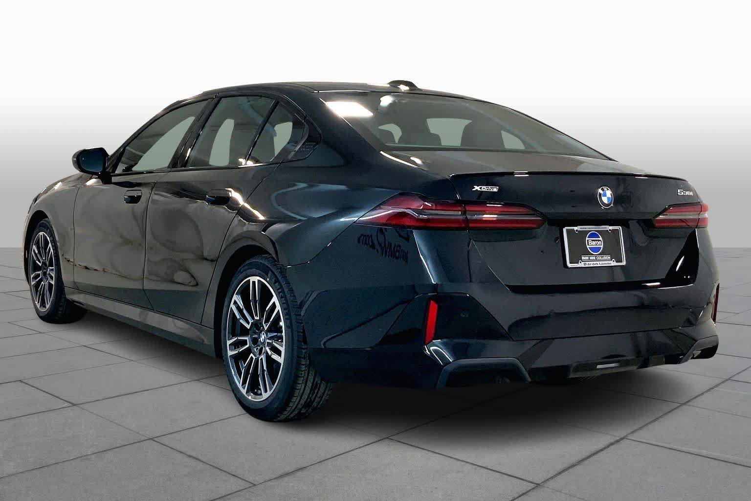 New 2026 BMW 530i xDrive w/ M Sport Package AWD/4WD image 12