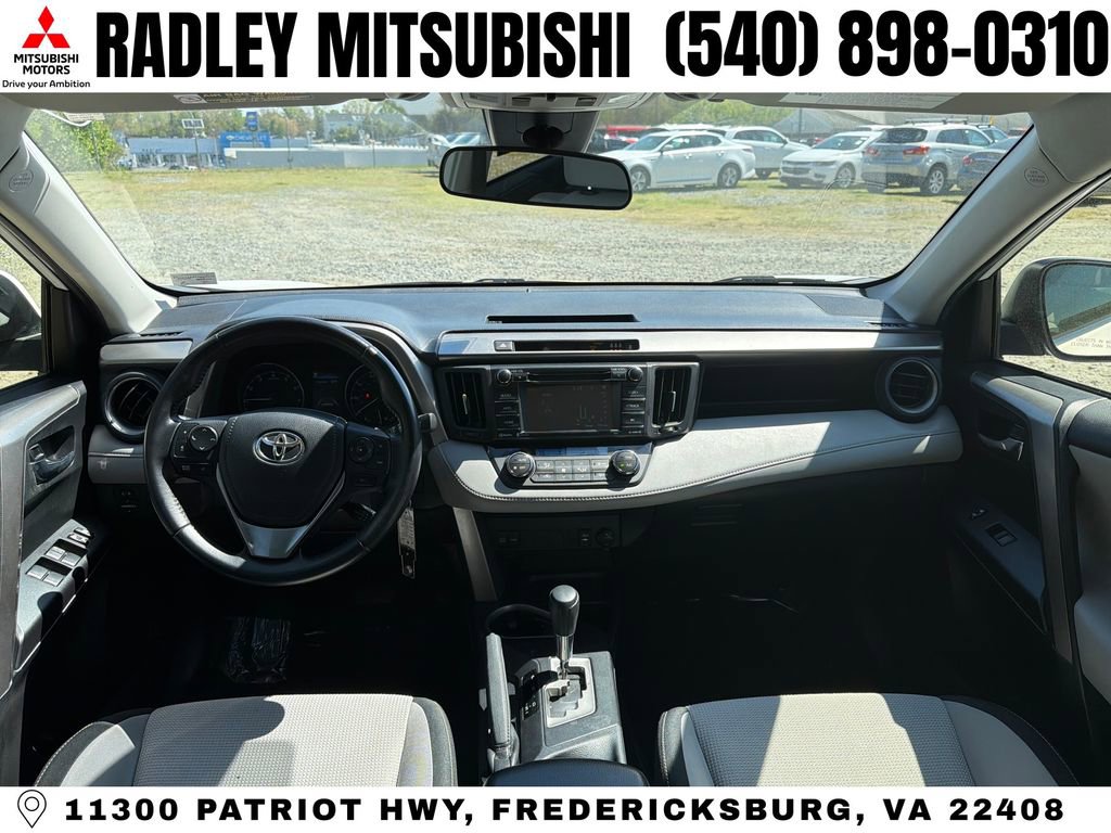 Used 2017 Toyota RAV4 XLE FWD image 12