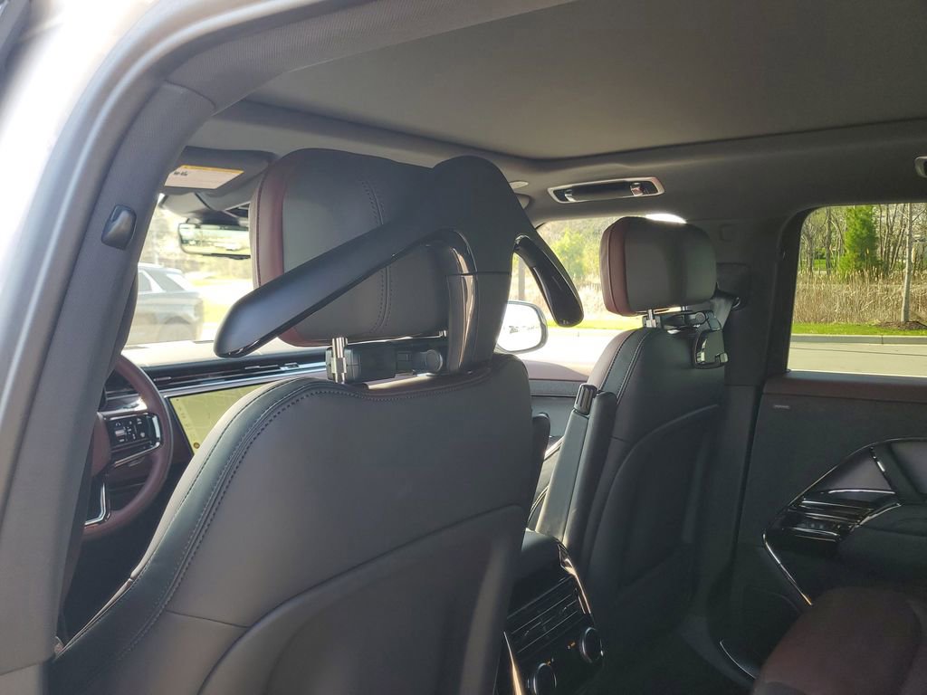 New 2026 Land Rover Range Rover Sport Dynamic SE AWD/4WD image 26