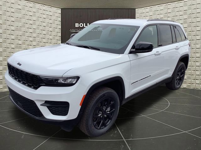 New 2025 Jeep Grand Cherokee 4WD image 3