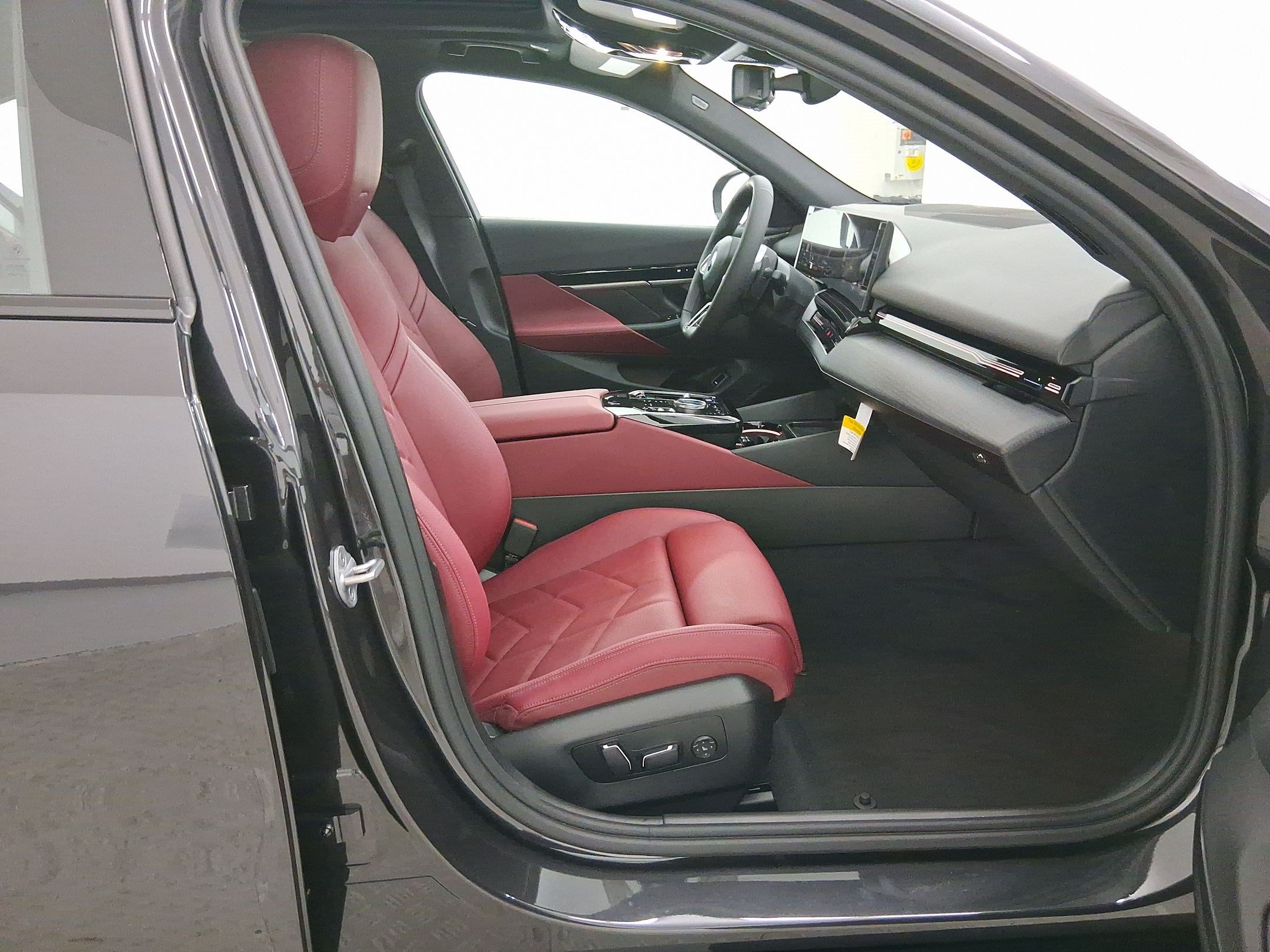 New 2026 BMW 530i w/ M Sport Package RWD image 30