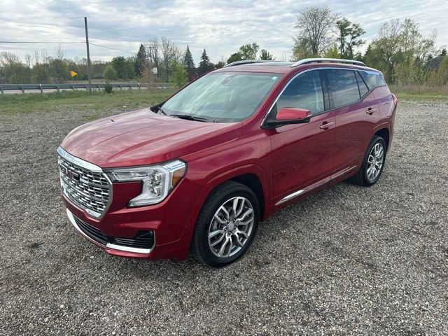 Used 2023 GMC Terrain Denali w/ LPO, Floor Liner Package AWD/4WD image 20