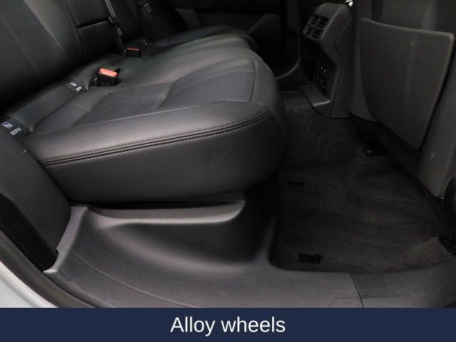 Used 2024 Land Rover Range Rover Velar S image 32