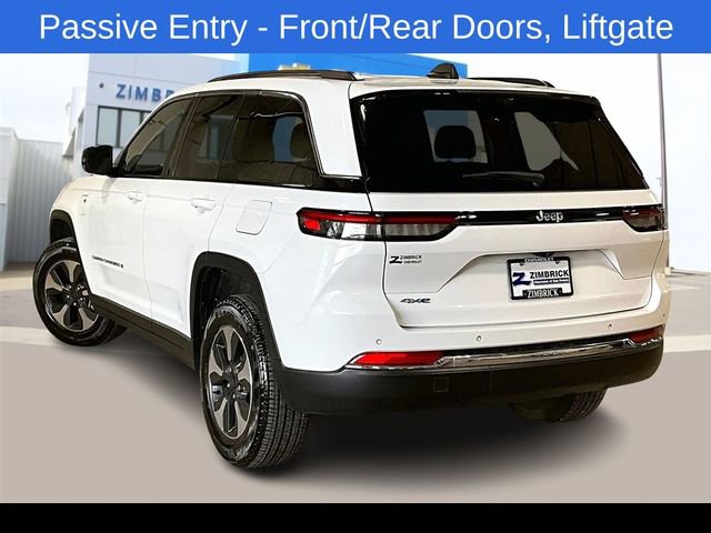 Used 2023 Jeep Grand Cherokee 4WD 4xe w/ Luxury Tech Group II image 4