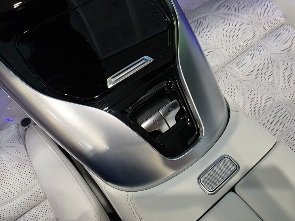 Certified 2026 Mercedes-Benz Maybach SL 680 image 22