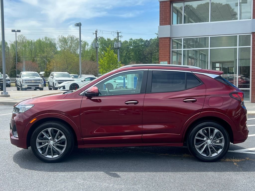 Used 2023 Buick Encore GX Select w/ Sport Touring Package FWD image 4