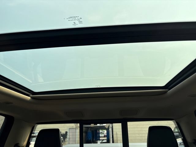 Used 2019 RAM 1500 Laramie AWD/4WD image 15