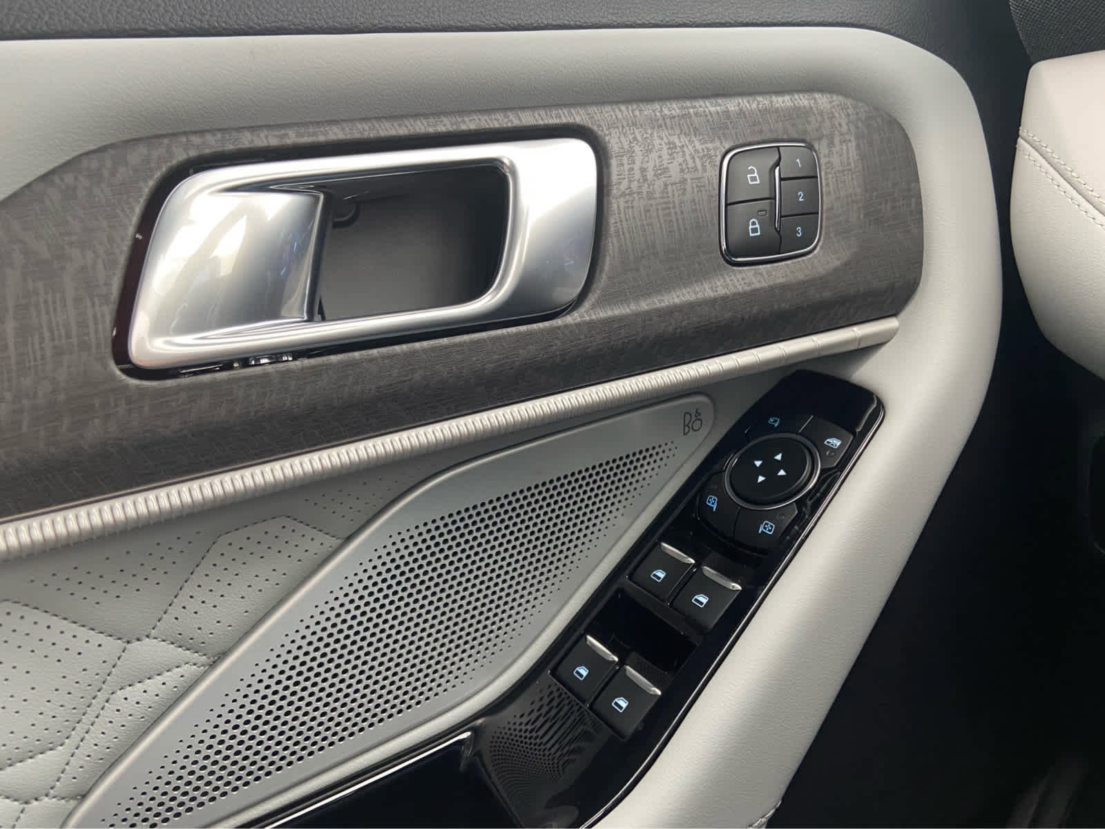 New 2026 Ford Explorer Platinum w/ LUX Leather Package image 41