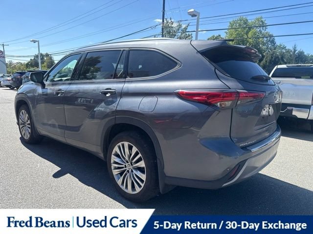 Used 2023 Toyota Highlander Platinum AWD/4WD image 14