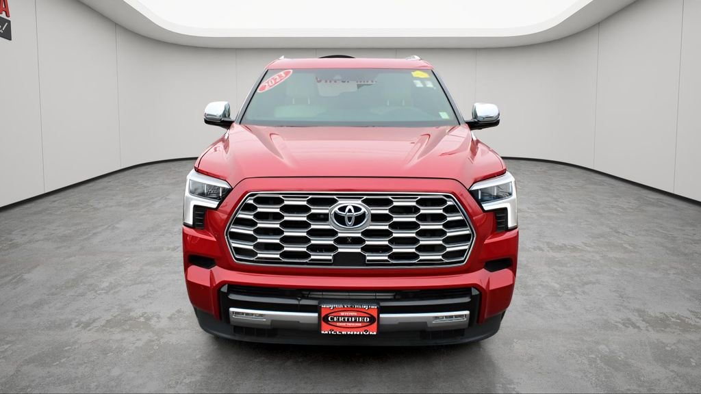 Used 2023 Toyota Sequoia Capstone image 3