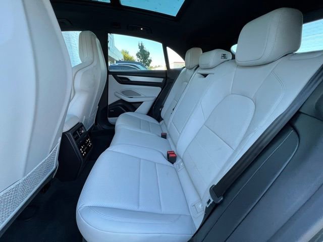 Used 2024 Porsche Macan 4 Electric image 27