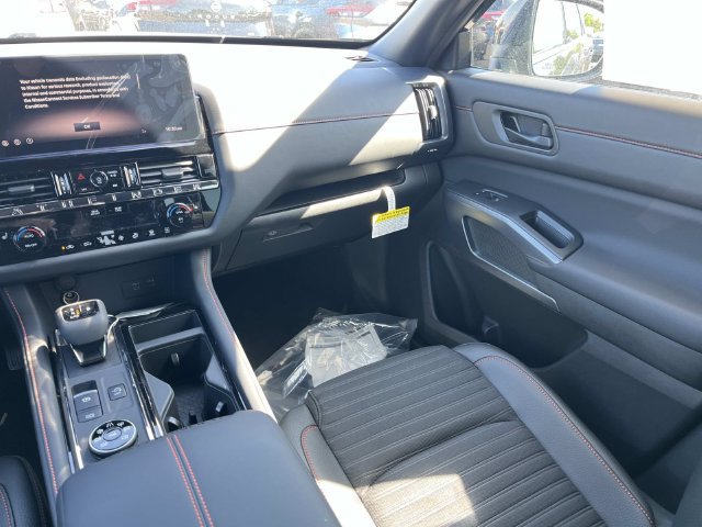 New 2026 Nissan Pathfinder Rock Creek AWD/4WD image 15