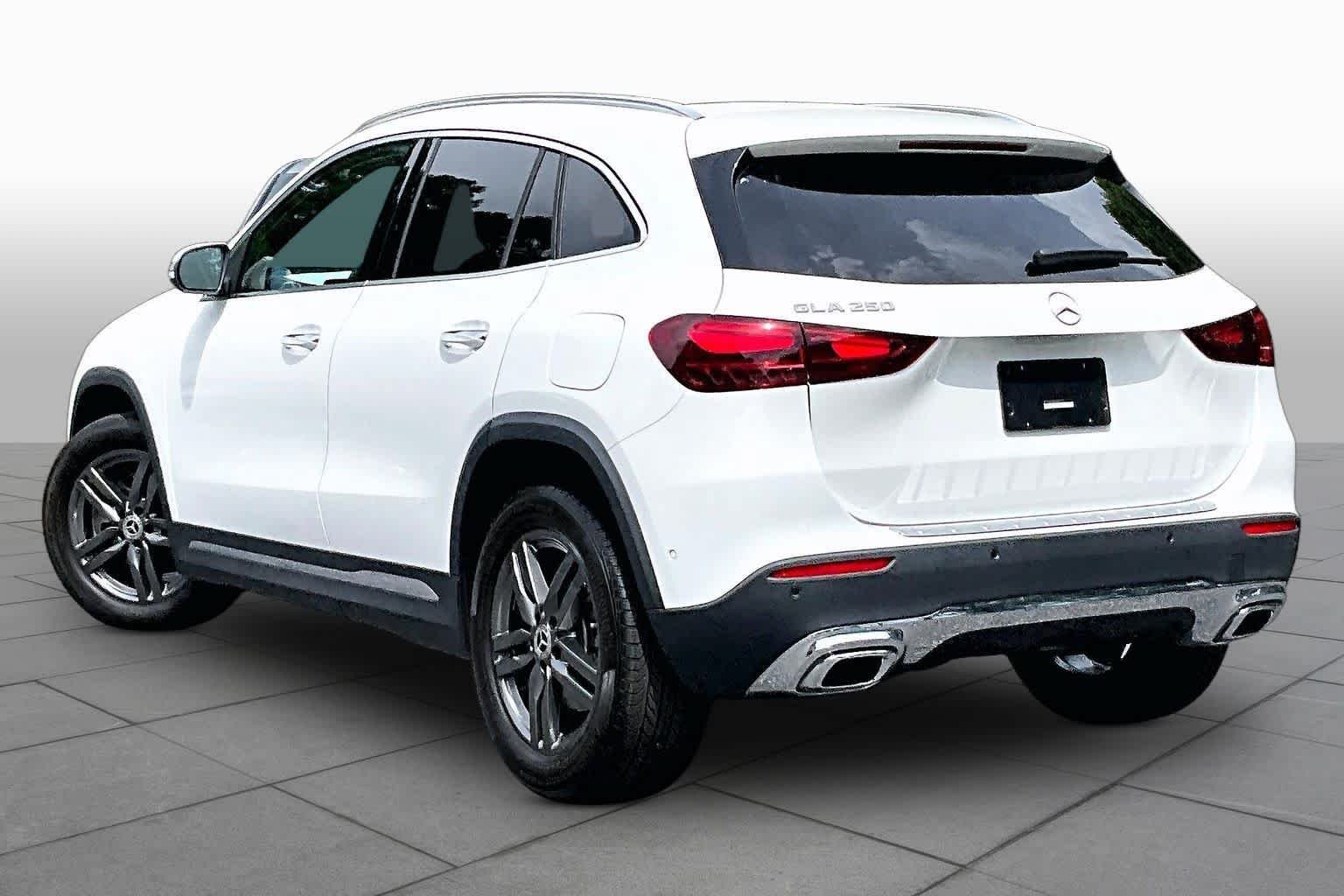 Used 2024 Mercedes-Benz GLA 250 image 12