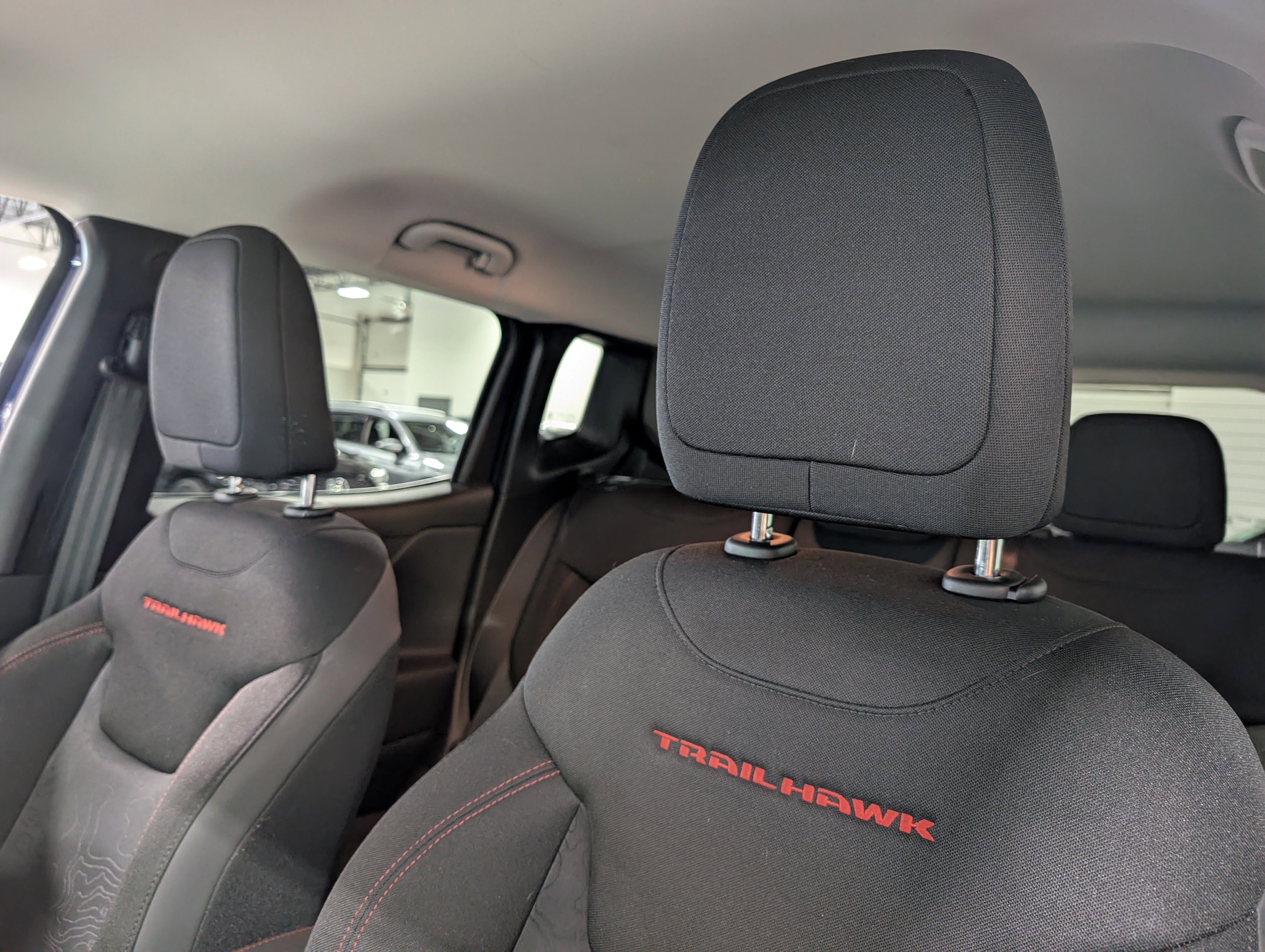 Used 2021 Jeep Renegade Trailhawk image 11