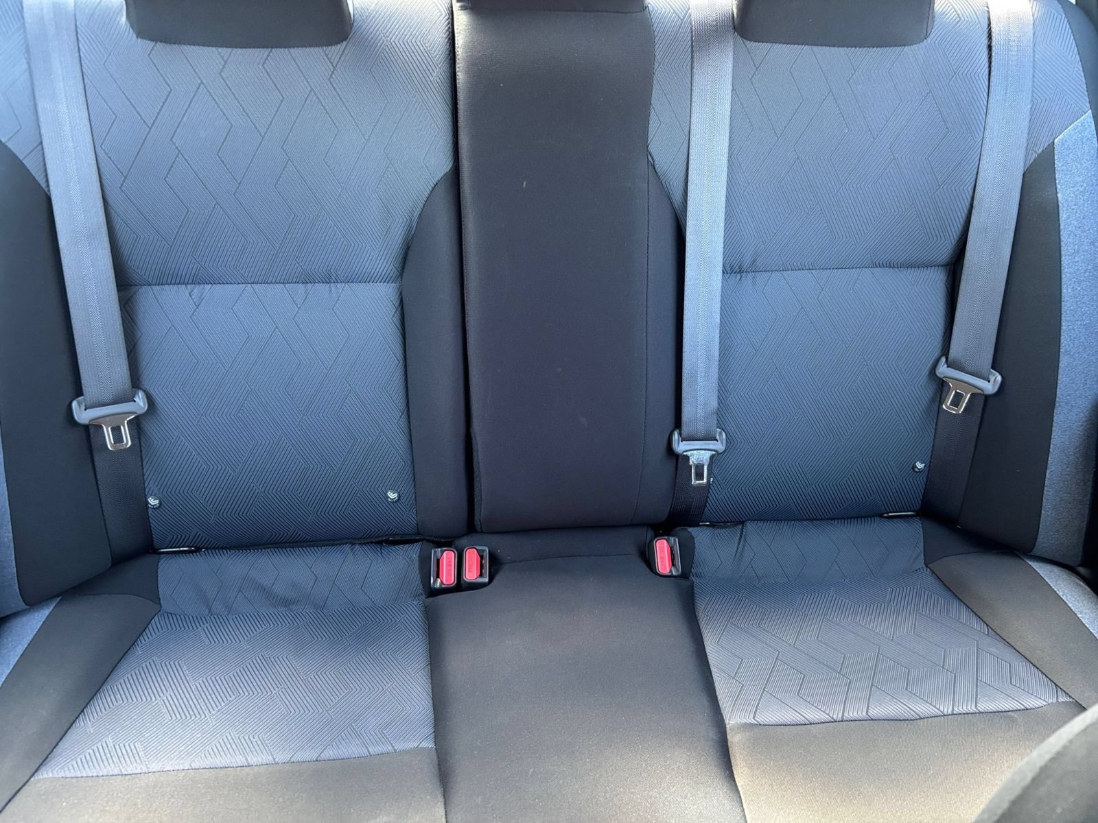 Used 2025 Nissan Versa SV FWD image 35
