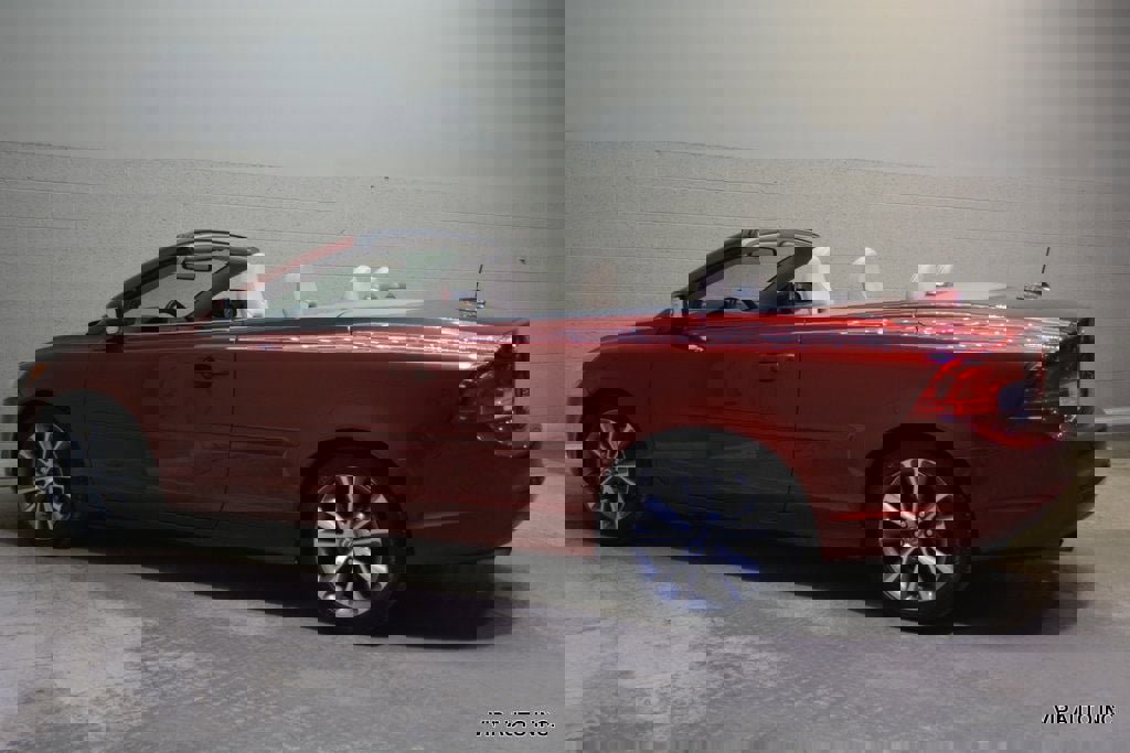 Used 2011 Volvo C70 T5 w/ Convenience Pkg FWD image 34