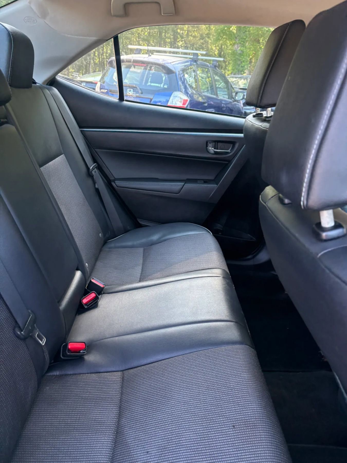 Used 2015 Toyota Corolla S FWD image 31