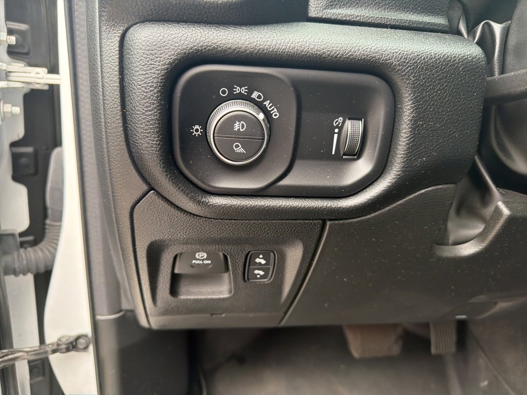 Certified 2022 RAM 1500 Big Horn image 5