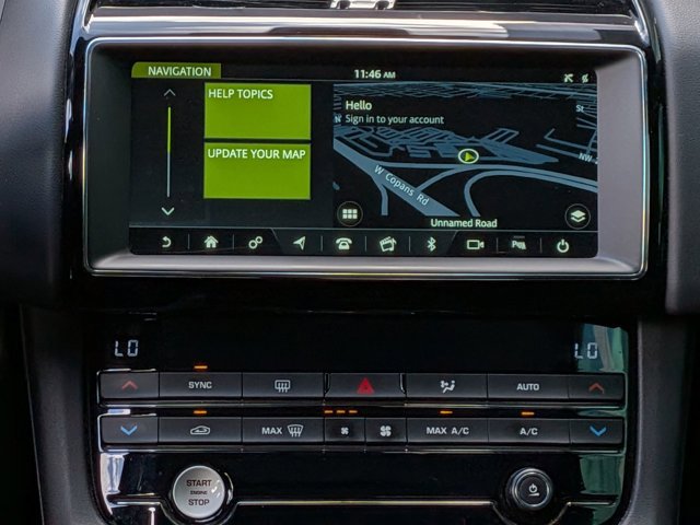 Used 2020 Jaguar F-PACE Premium image 10