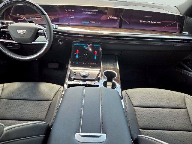 New 2026 Cadillac Escalade ESV Luxury w/ LPO, Radiant Package AWD/4WD image 19