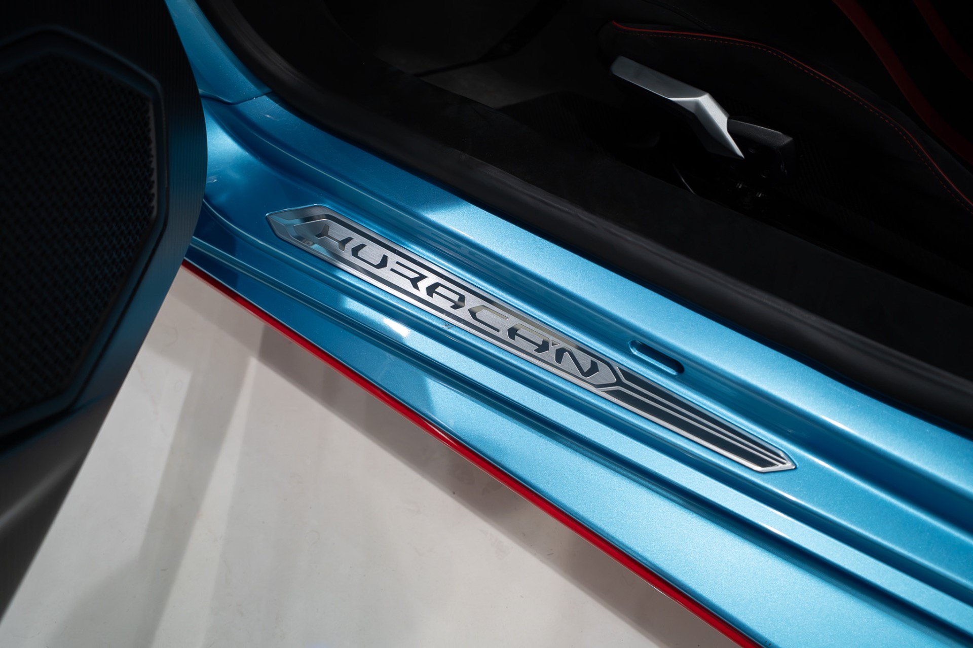 Used 2023 Lamborghini Huracan STO RWD image 8