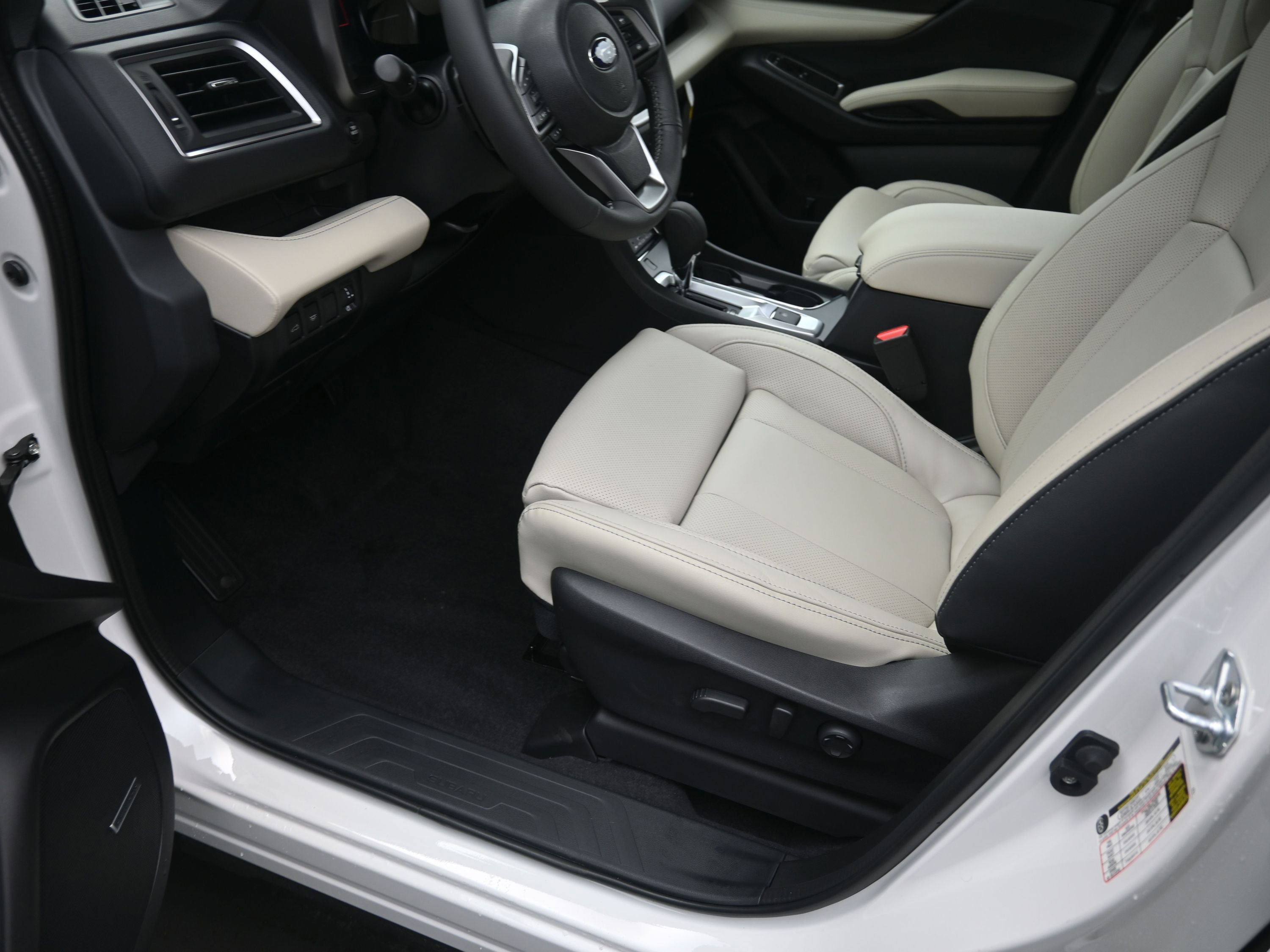 New 2025 Subaru Ascent Limited image 12