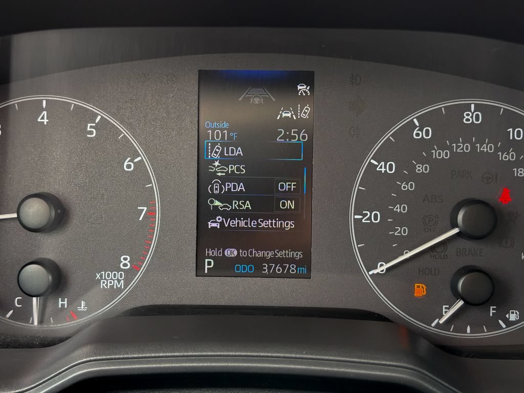 Used 2025 Toyota Corolla LE FWD image 26