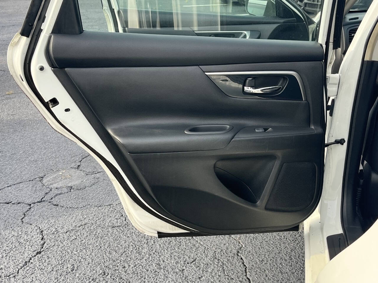 Used 2013 Nissan Altima 2.5 S FWD image 14
