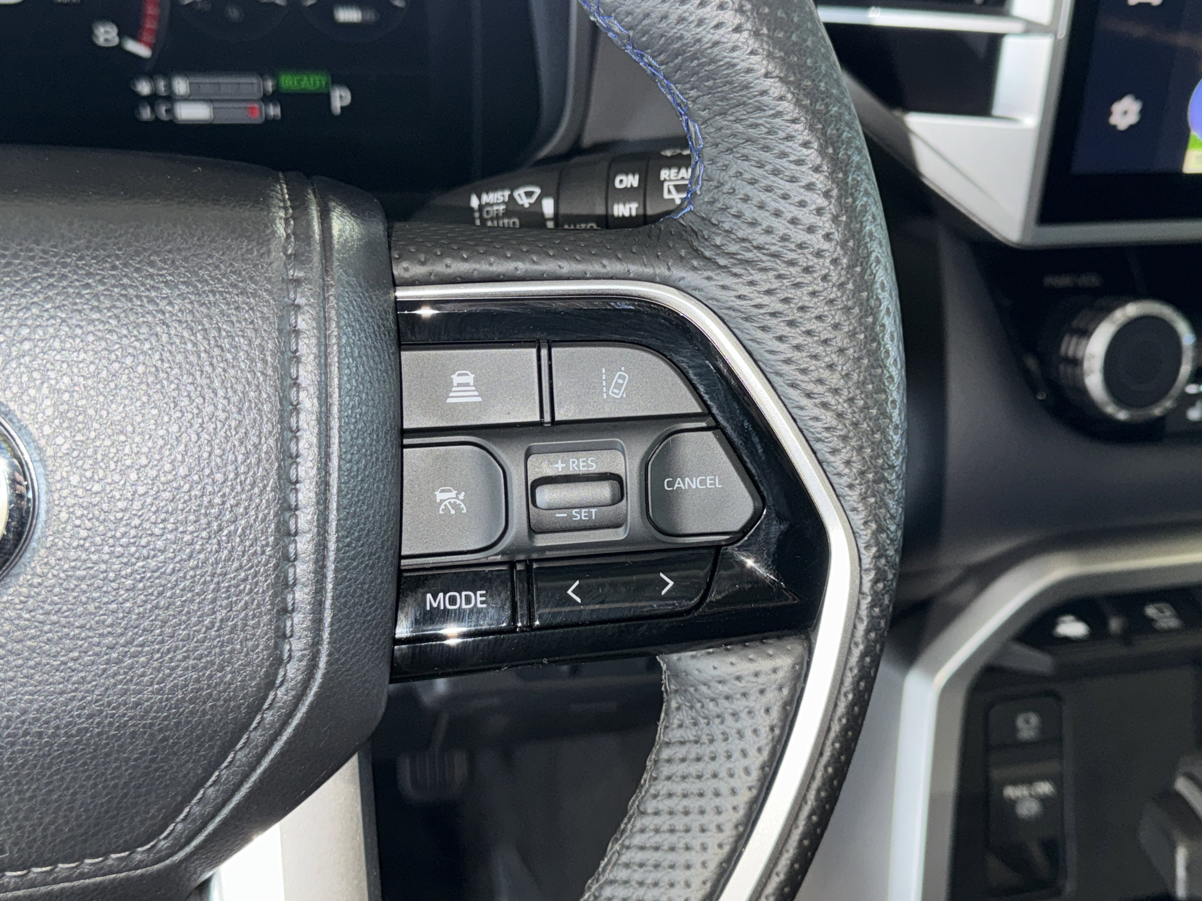 Used 2025 Toyota Sequoia Platinum image 23