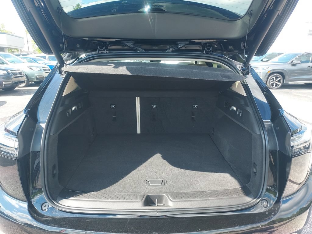 Used 2023 Buick Envision Avenir AWD/4WD image 33
