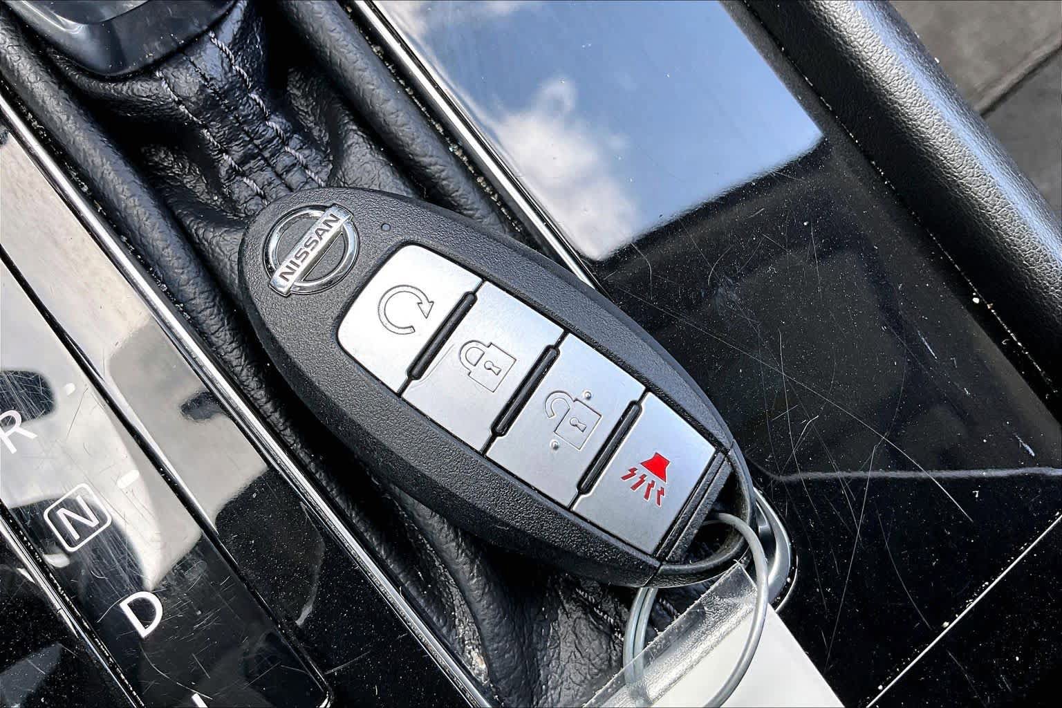 Used 2021 Nissan Kicks SV FWD image 14
