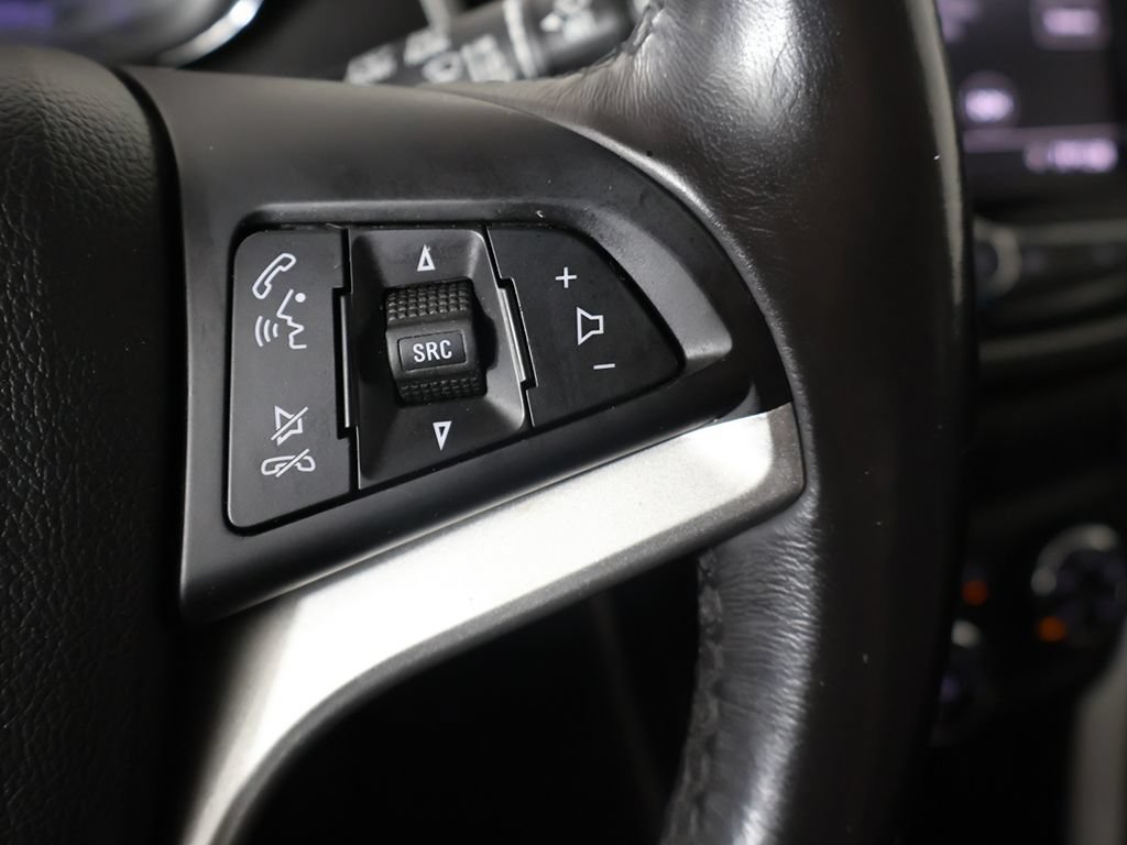 Used 2020 Chevrolet Trax LT w/ LT Convenience Package FWD image 35
