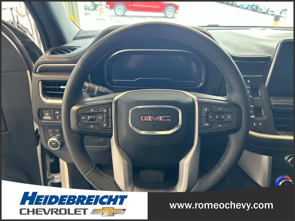 Certified 2023 GMC Yukon SLT w/ SLT Luxury Package AWD/4WD image 19