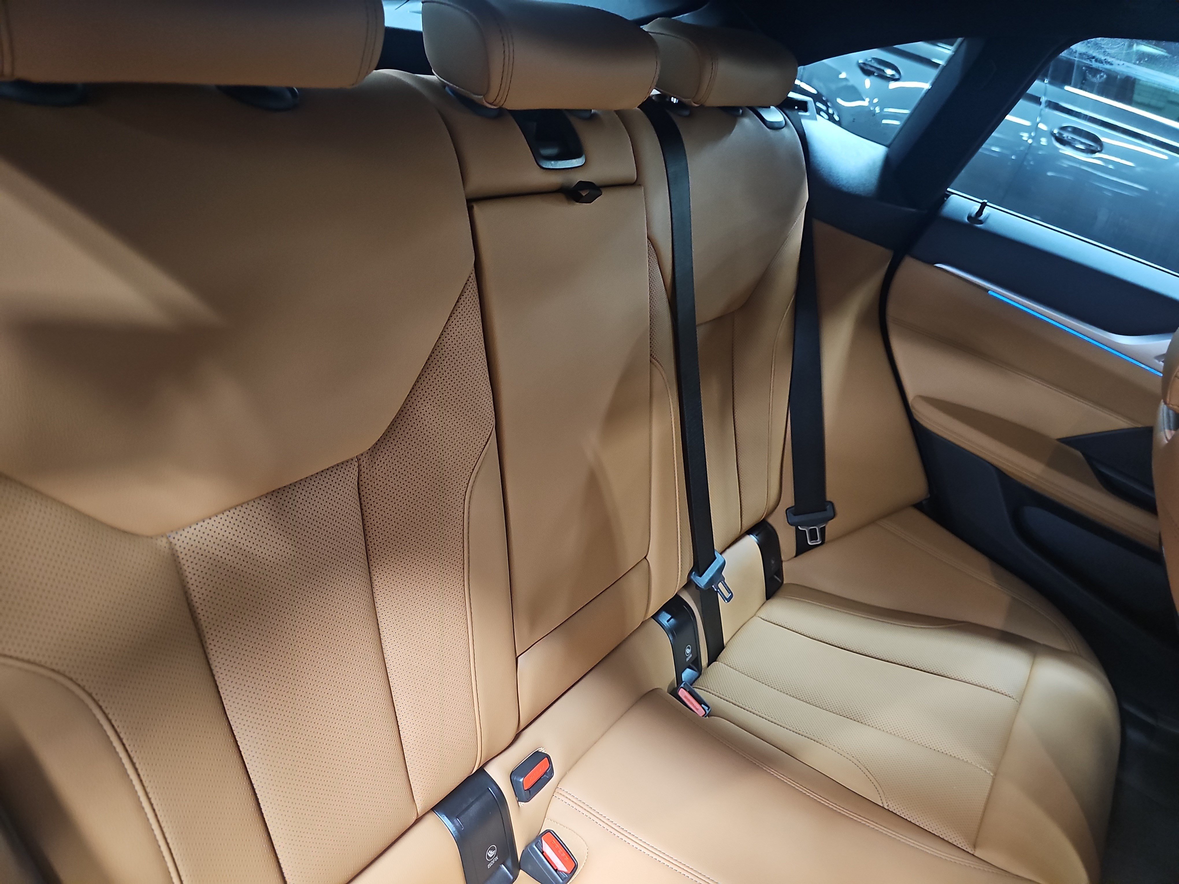 Used 2023 BMW i4 eDrive35 w/ Premium Package RWD image 13