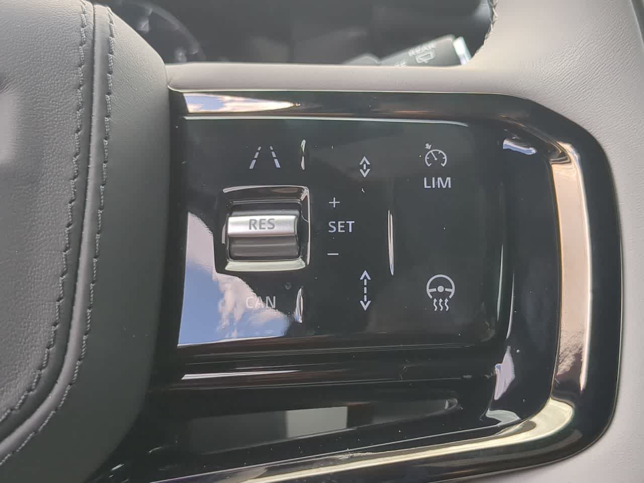 New 2026 Land Rover Range Rover Velar Belgravia AWD/4WD image 27