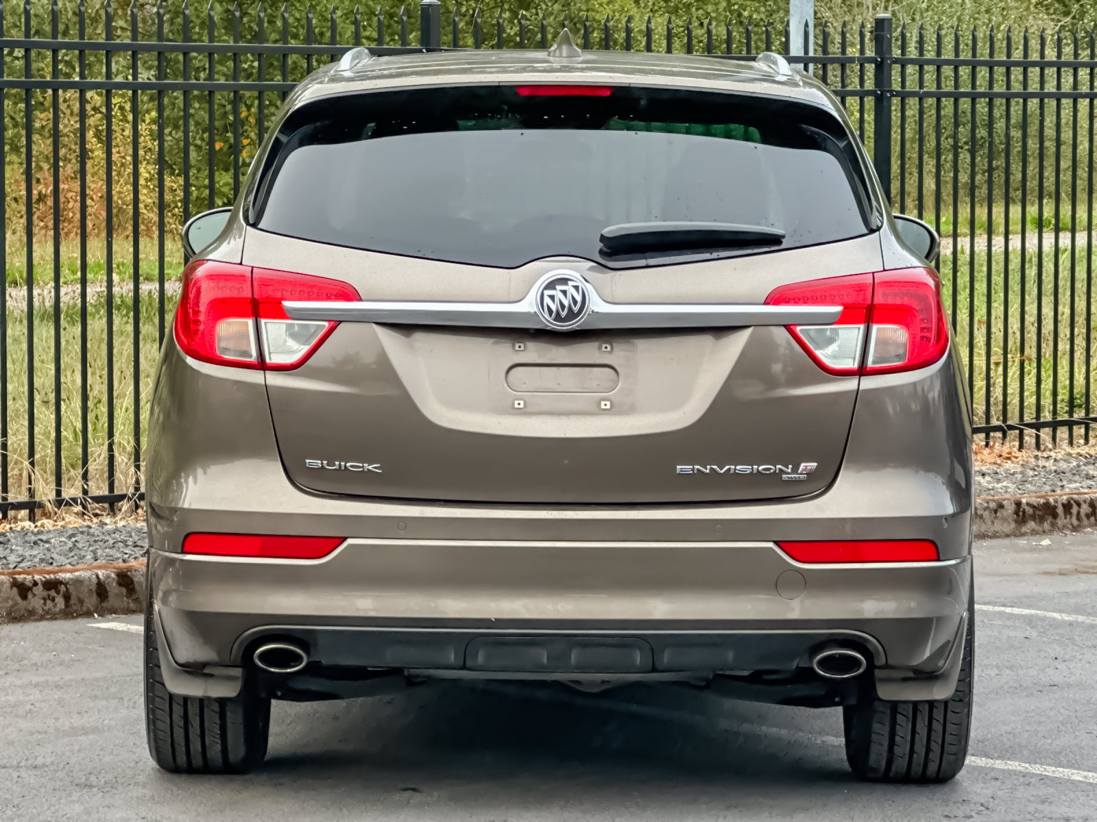 Used 2018 Buick Envision Premium AWD/4WD image 5