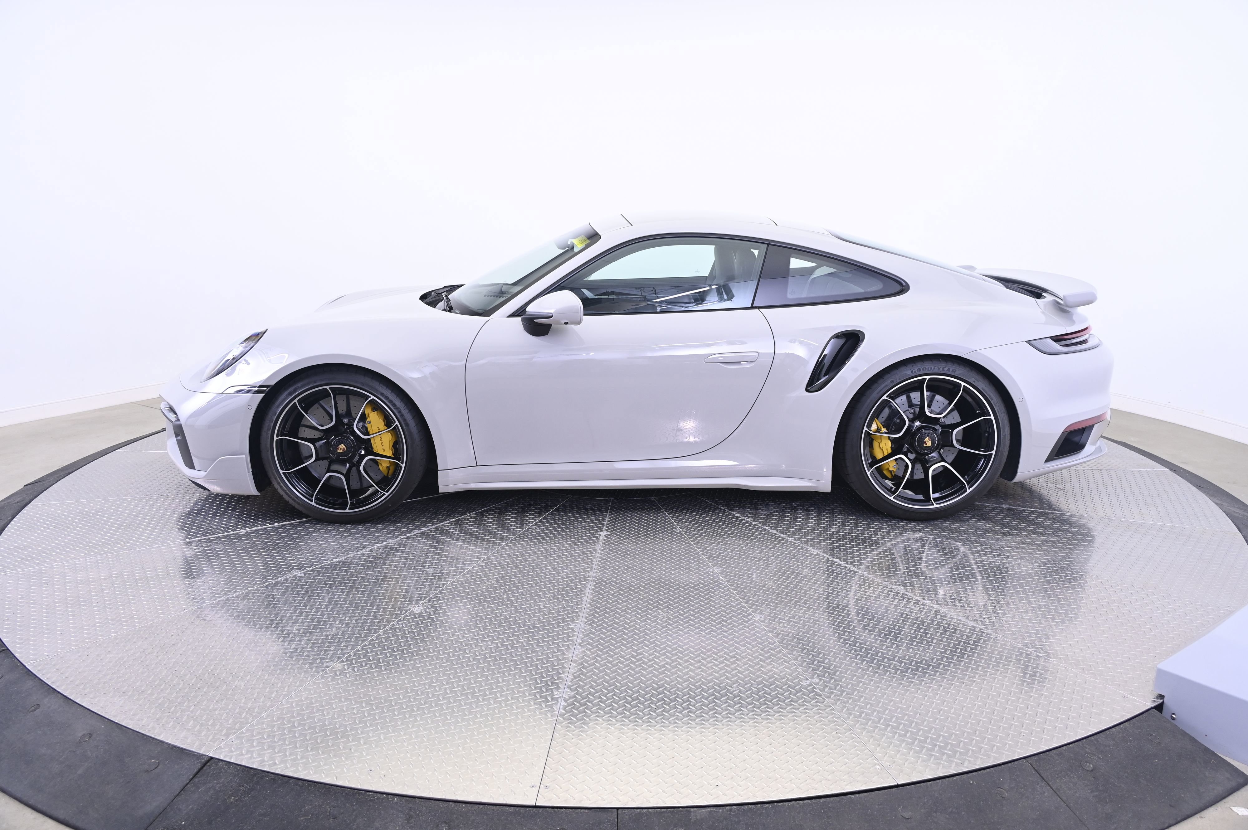 Certified 2025 Porsche 911 Turbo S image 2
