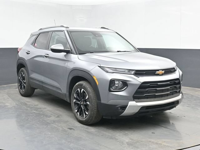 Used 2023 Chevrolet TrailBlazer LT FWD image 2