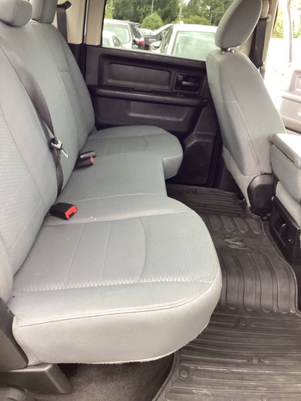 Used 2017 RAM 2500 Tradesman w/ Chrome Appearance Group AWD/4WD image 33