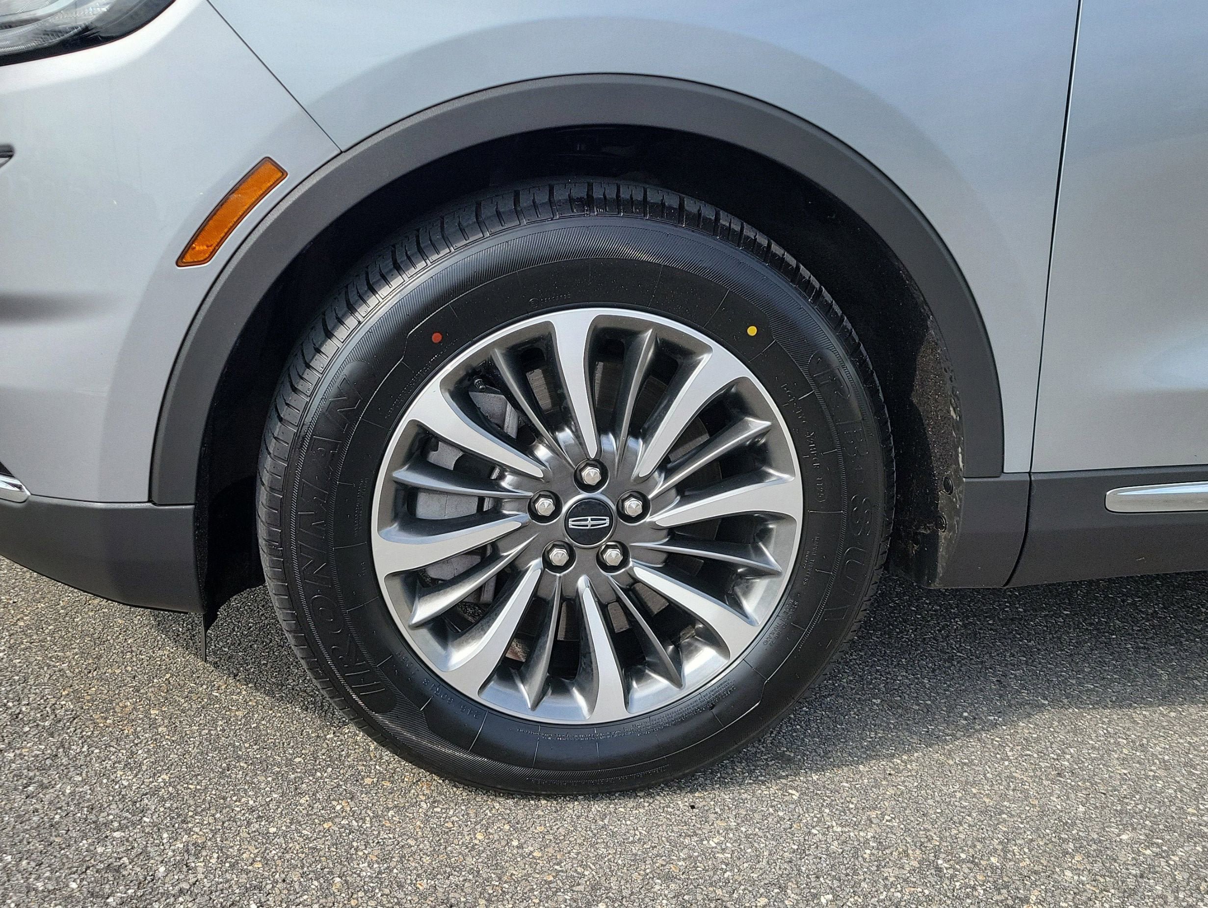 Used 2023 Lincoln Nautilus AWD w/ Premium Package image 11