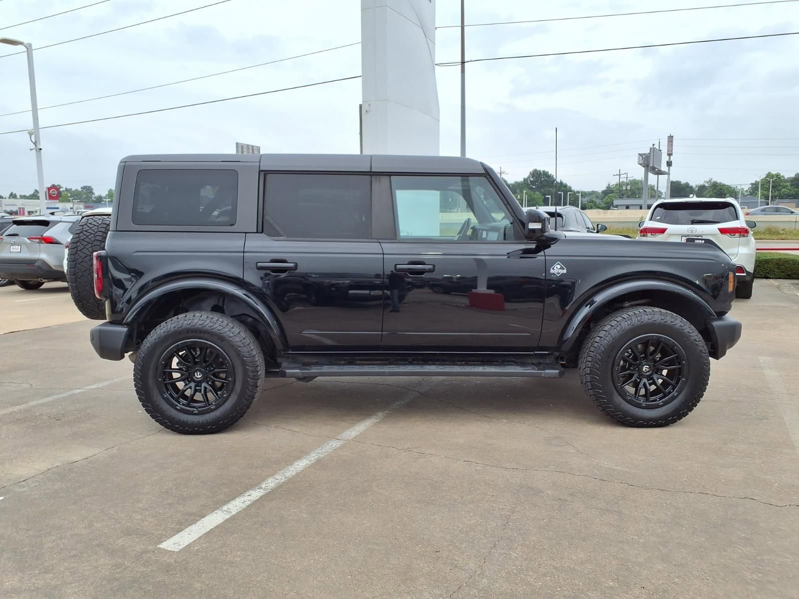 Used 2023 Ford Bronco Outer Banks AWD/4WD image 5