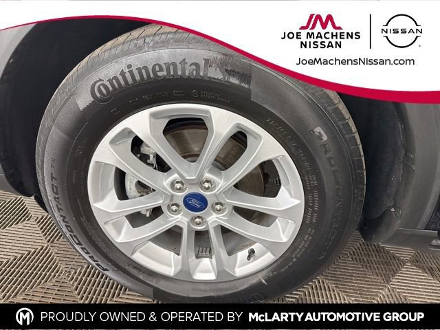 Used 2020 Ford Escape SE image 28