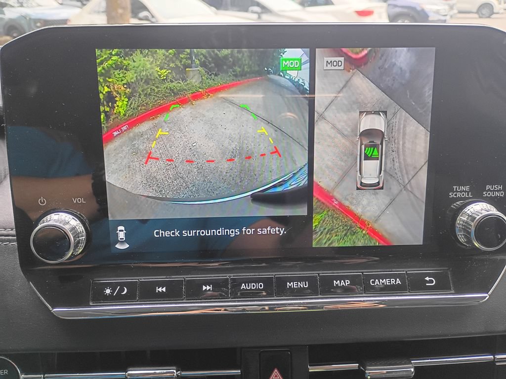 Used 2023 Mitsubishi Outlander 4WD Plug-In Hybrid image 23