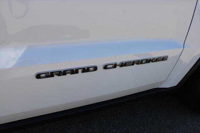 Certified 2020 Jeep Grand Cherokee Limited image 16
