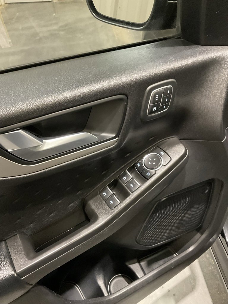 Used 2020 Ford Escape SEL image 7