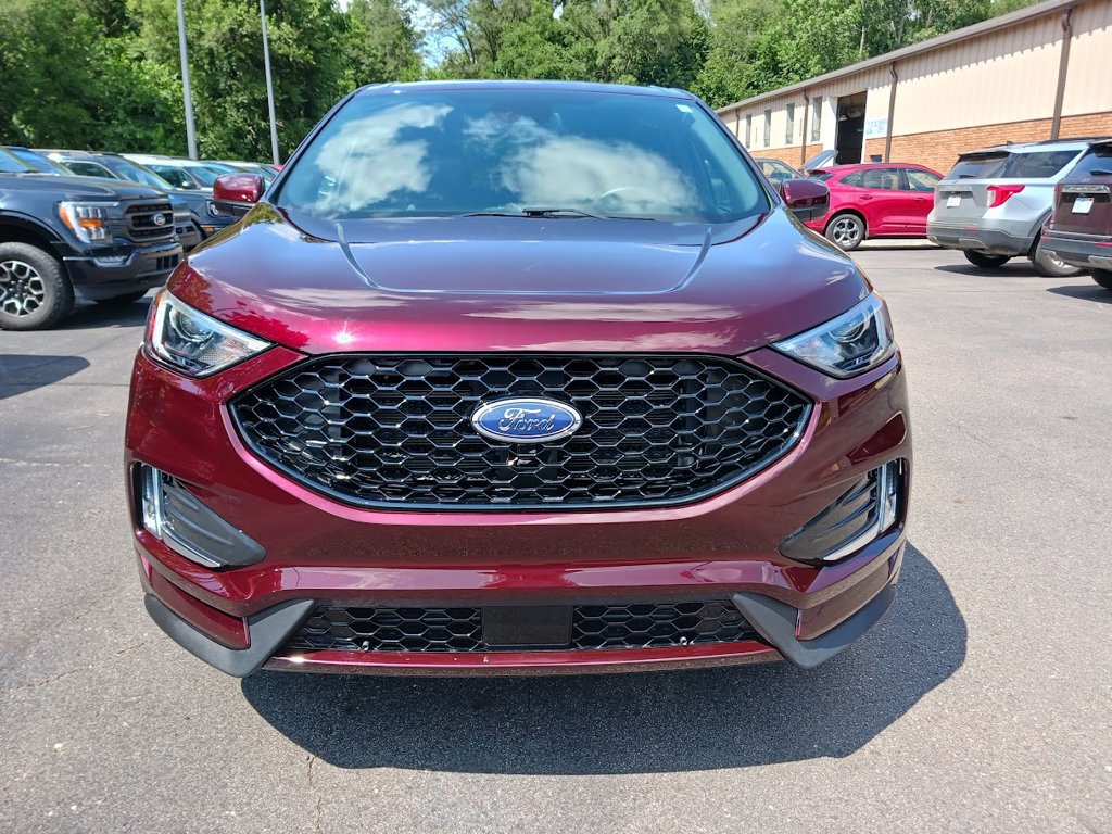Used 2024 Ford Edge ST-Line w/ Class II Trailer Tow Package AWD/4WD image 15