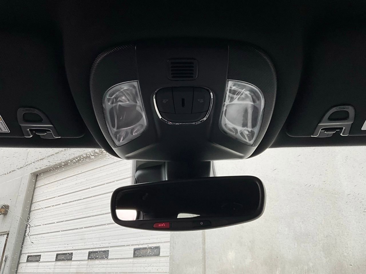 Used 2025 Jeep Compass Limited image 16