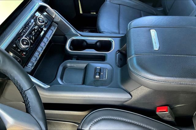 Used 2024 GMC Sierra 2500 Denali w/ Denali Reserve Package image 13