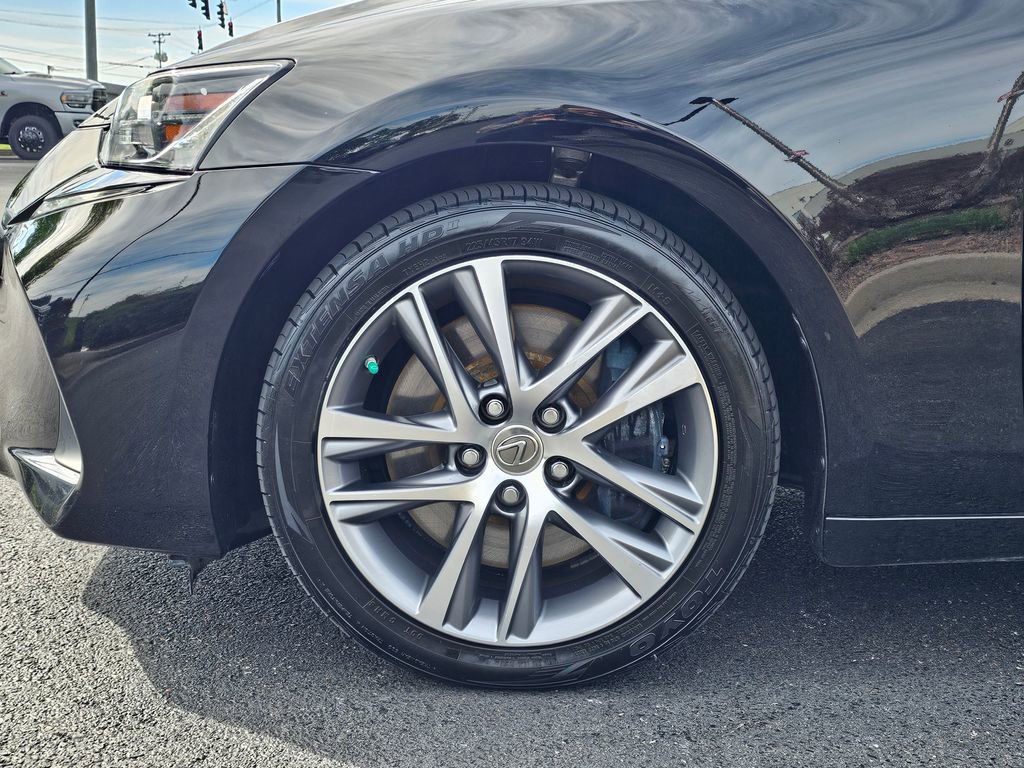 Used 2020 Lexus IS 300 image 11