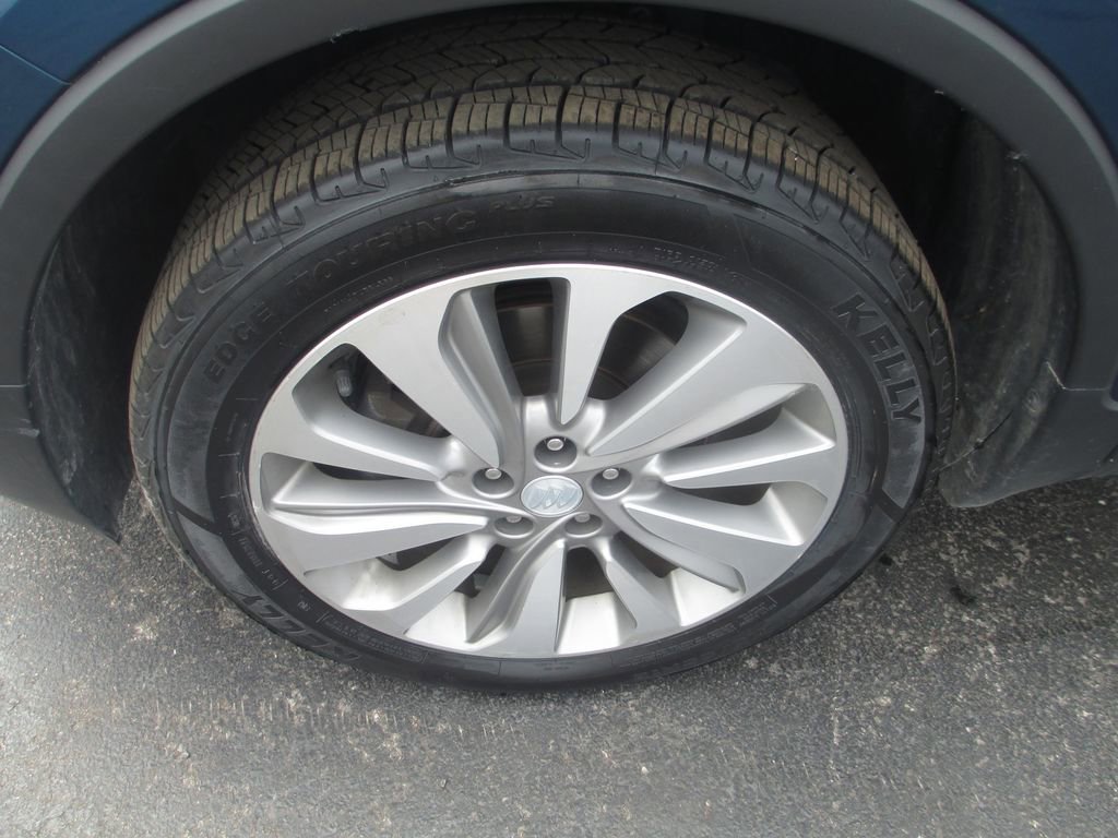 Used 2020 Buick Encore Preferred FWD image 14